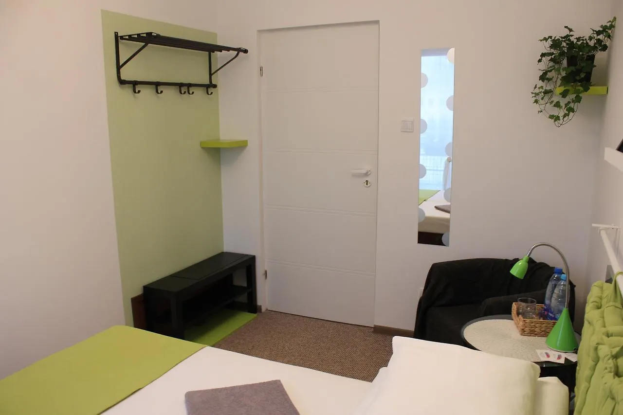 Kolorowa Guest Rooms Warsaw Homestay