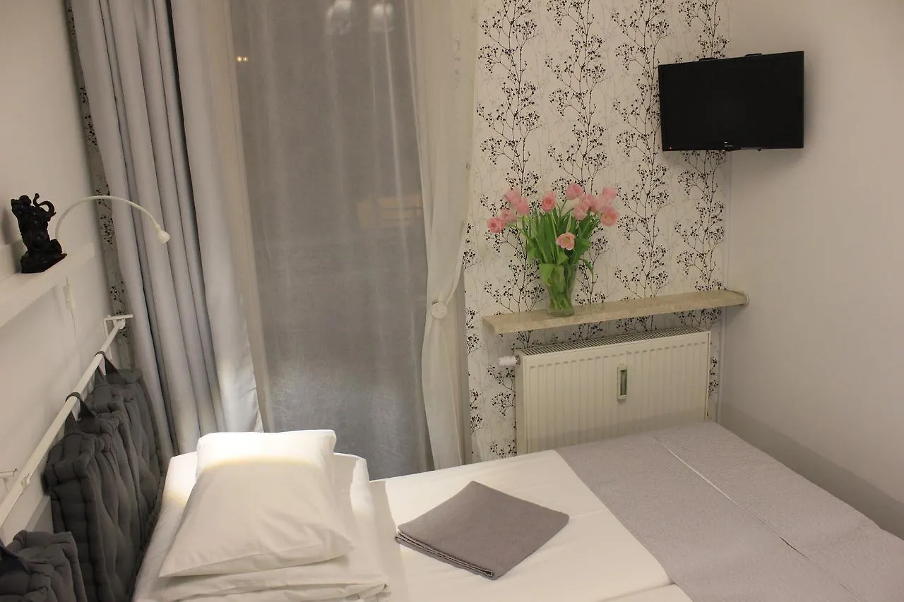 Kolorowa Guest Rooms Warsaw 0*,  Poland