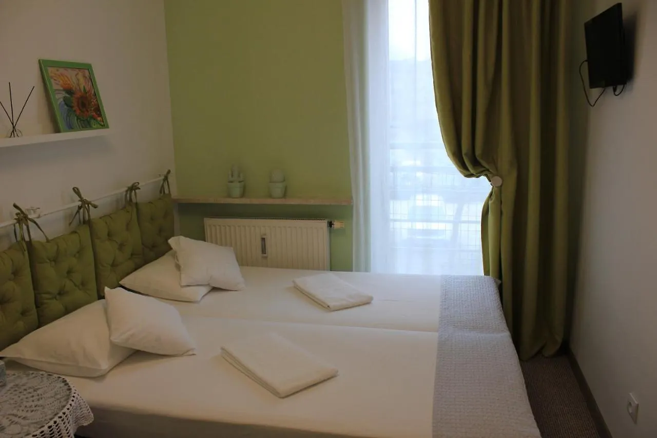 Kolorowa Guest Rooms Warsaw Poland