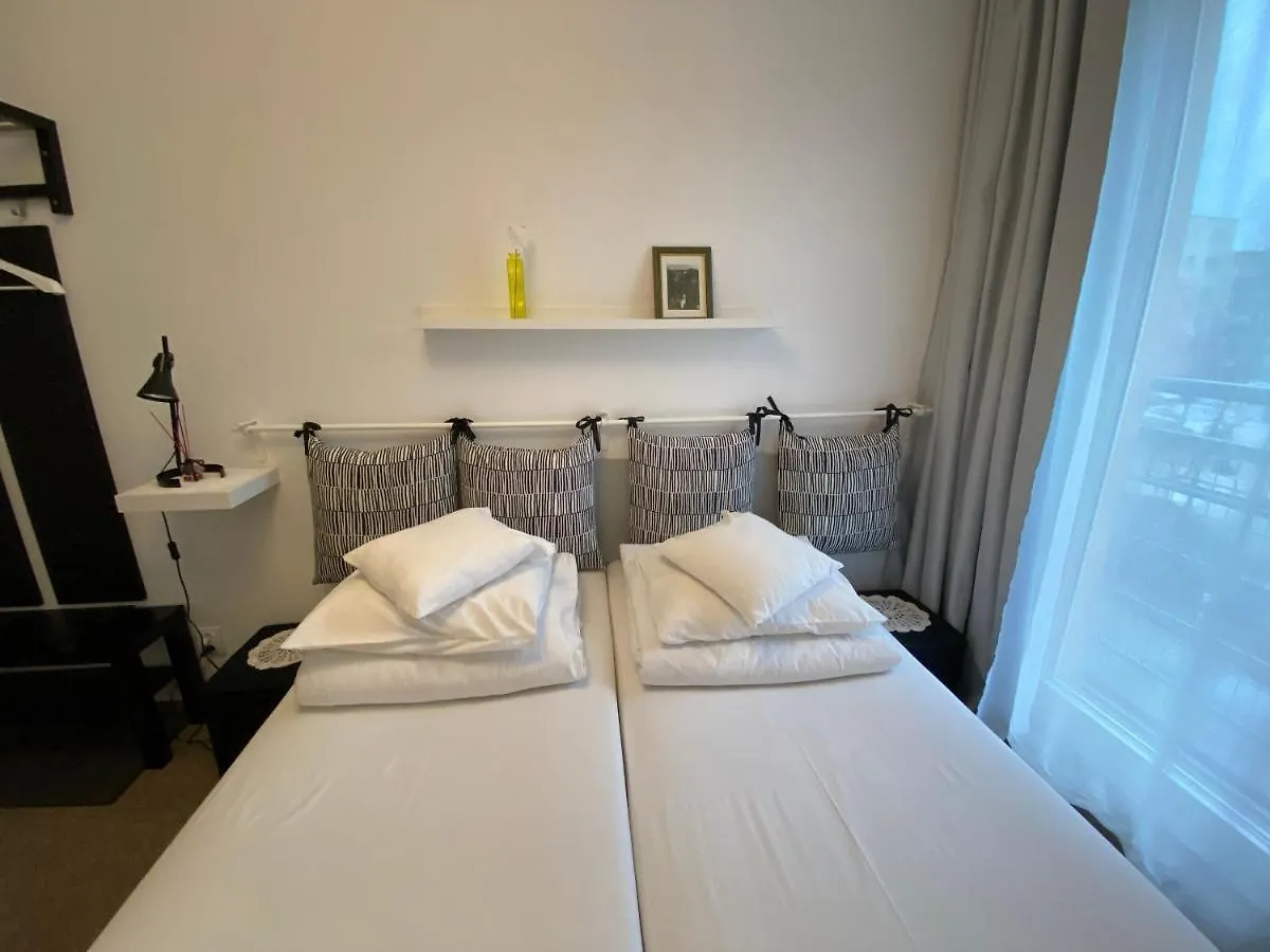 Kolorowa Guest Rooms Warsaw Homestay